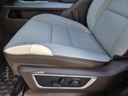 New 2026 RAM 1500 Laramie AWD/4WD image 19