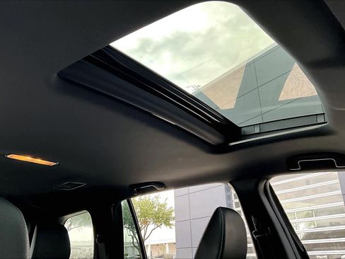 Used 2023 Honda Passport EX-L image 14