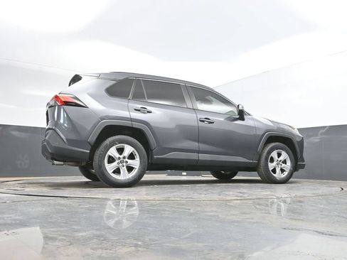Used 2021 Toyota RAV4 XLE FWD image 36