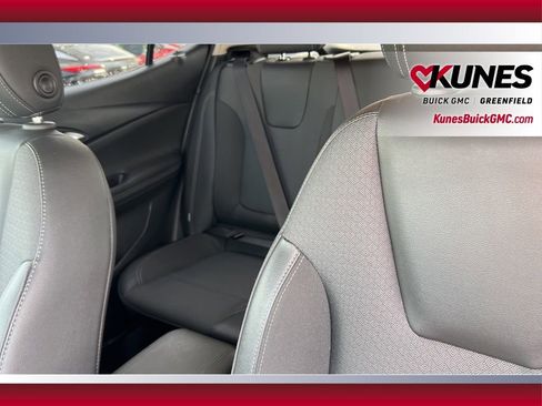 Used 2025 Buick Encore GX Preferred AWD/4WD image 17