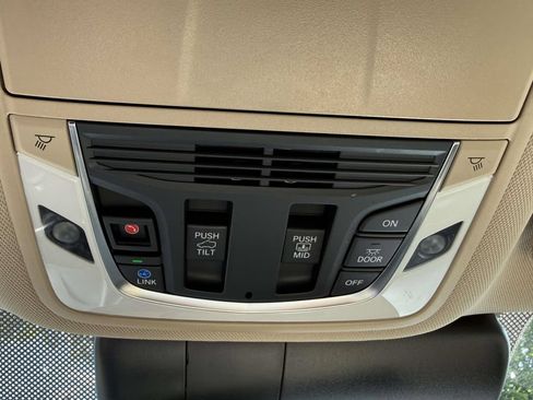 Used 2023 Acura RDX AWD image 24