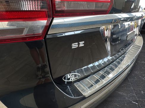 Used 2020 Volkswagen Atlas SE w/ Towing Package AWD/4WD image 37