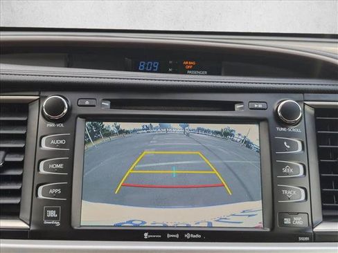 Certified 2019 Toyota Highlander Limited w/ Carpet Mat Package (TMS) FWD image 14