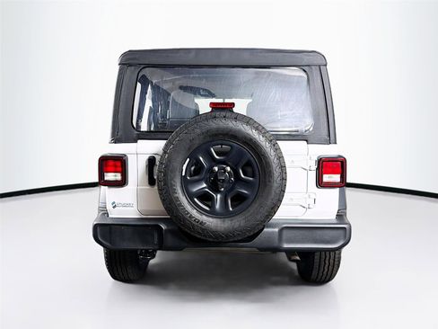 Used 2025 Jeep Wrangler Unlimited Sport AWD/4WD image 6