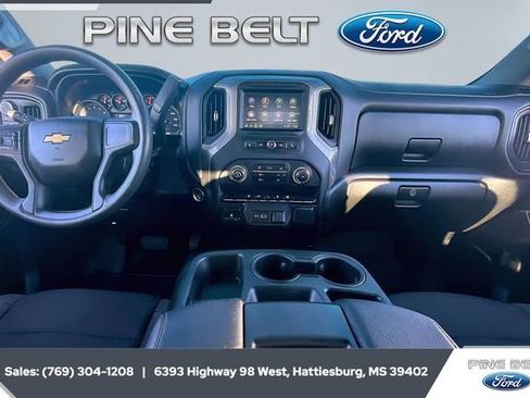 Used 2024 Chevrolet Silverado 2500 Custom w/ Custom Convenience Package image 14