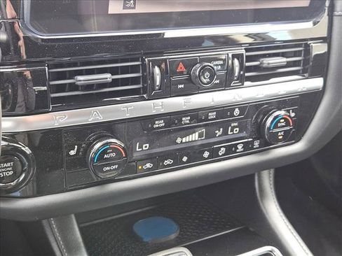 New 2026 Nissan Pathfinder SV w/ SV Premium Package FWD image 15