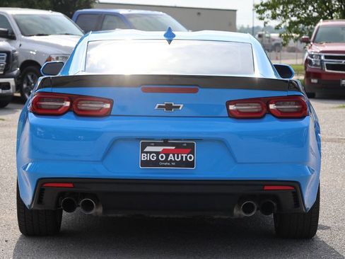 Used 2022 Chevrolet Camaro LT w/ Technology Package image 10