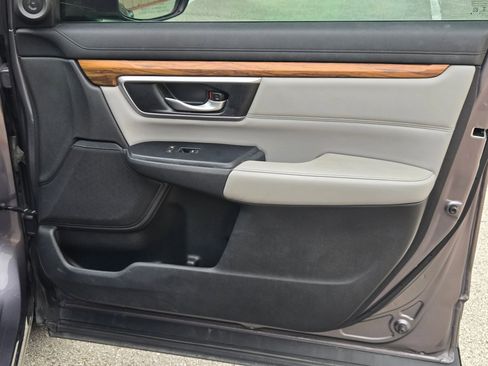Used 2018 Honda CR-V Touring image 27