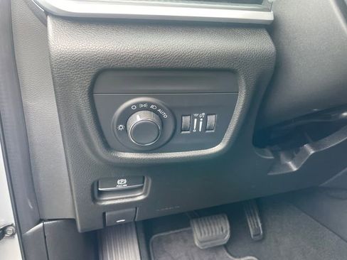 New 2025 Jeep Grand Cherokee L Laredo w/ Luxury Tech Group I image 18