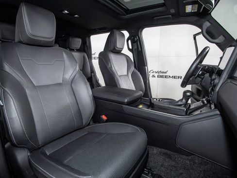 Used 2024 Lexus GX 550 w/ Cold Area Package image 25