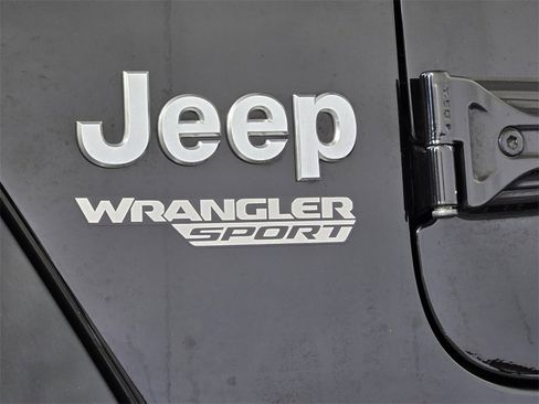 Used 2020 Jeep Wrangler Sport image 6