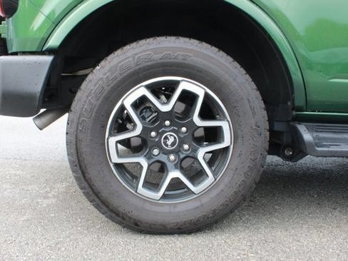 Used 2025 Ford Bronco Outer Banks AWD/4WD image 36
