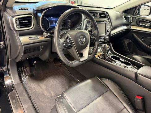 Used 2019 Nissan Maxima 3.5 SV w/ Floor Mat Group FWD image 15