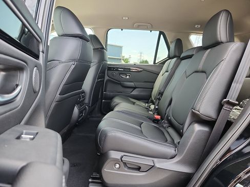 New 2026 Honda Pilot EX-L image 6