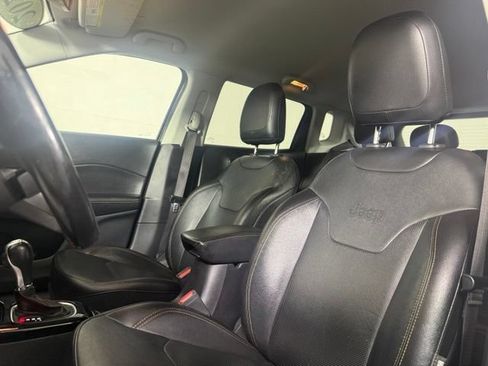 Used 2021 Jeep Compass Limited AWD/4WD image 22