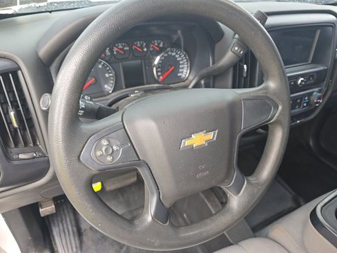 Used 2018 Chevrolet Silverado 1500 Custom AWD/4WD image 8