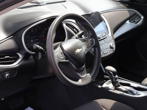 Used 2024 Chevrolet Malibu LT FWD image 11