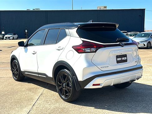 Used 2024 Nissan Kicks SR w/ SR Premium Package image 6