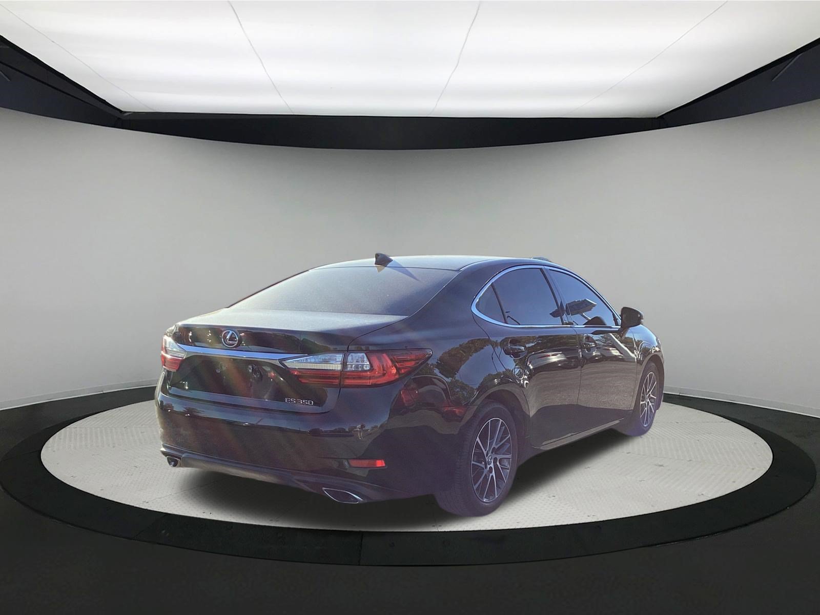 Used 2017 Lexus ES 350 FWD image 6