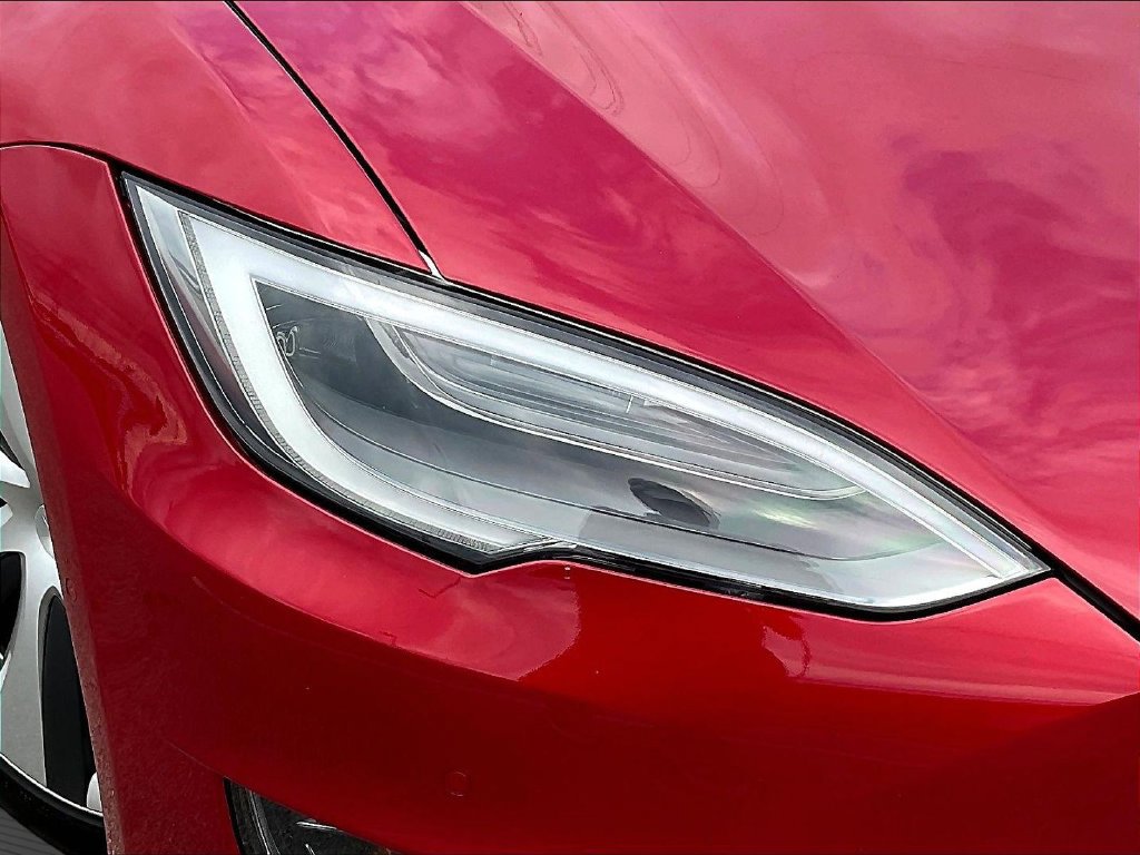 Used 2021 Tesla Model S Performance AWD/4WD image 32