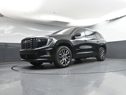 Used 2026 GMC Acadia Denali Ultimate w/ LPO, Floor Liner Package FWD image 30