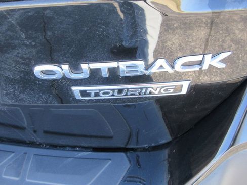 Used 2021 Subaru Outback Touring w/ Popular Package #2 image 10