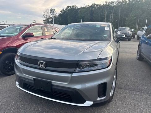 Used 2024 Honda Prologue EX image 4
