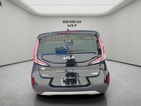 Used 2024 Kia Soul EX FWD image 4
