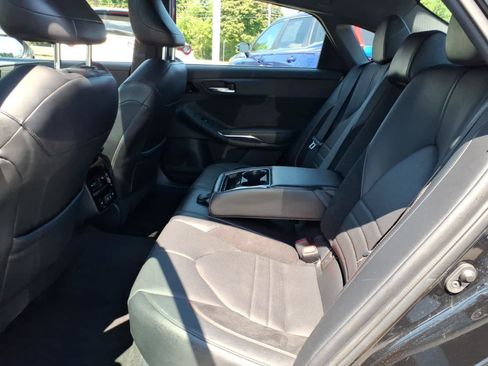 Used 2022 Toyota Avalon Touring w/ Carpet Mat Package (TMS) FWD image 13