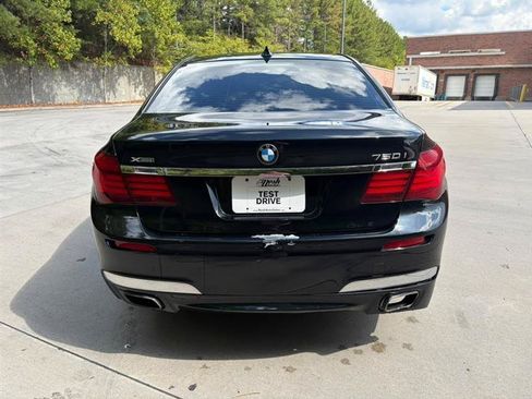 Used 2013 BMW 750i xDrive AWD/4WD image 5