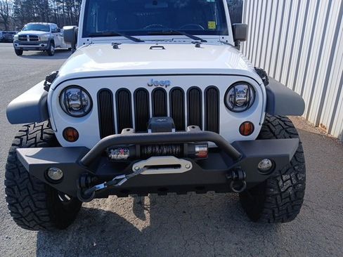 Used 2012 Jeep Wrangler Unlimited Sport image 10