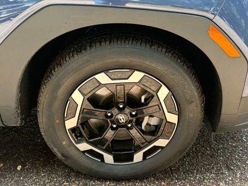 Used 2025 Hyundai Santa Fe SEL image 32