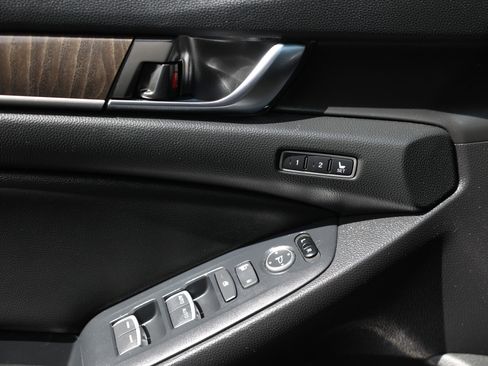 Used 2020 Honda Accord Touring image 50