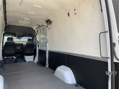 Used 2022 Mercedes-Benz Sprinter 2500 image 11
