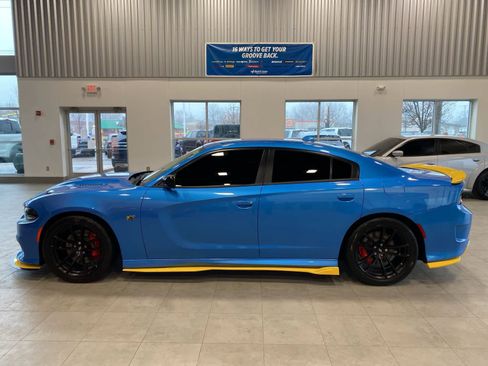 Used 2023 Dodge Charger Scat Pack w/ Plus Group image 2