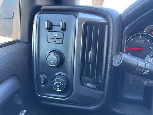 Used 2018 Chevrolet Silverado 1500 LT w/ All Star Edition AWD/4WD image 19