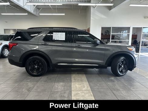 Used 2023 Ford Explorer XLT w/ Equipment Group 202A AWD/4WD image 12
