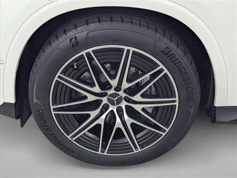 New 2025 Mercedes-Benz GLC 43 AMG AMG GLC 43 image 9
