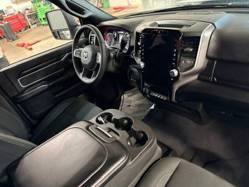 Used 2025 RAM 2500 Big Horn AWD/4WD image 12