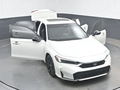 Used 2025 Honda Civic Sport image 48