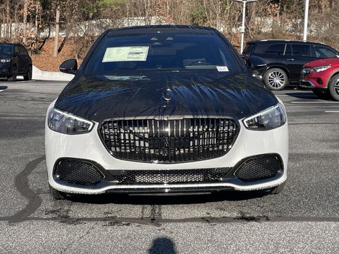 New 2026 Mercedes-Benz Maybach S 680 Maybach S 680 4MATIC Sedan image 3