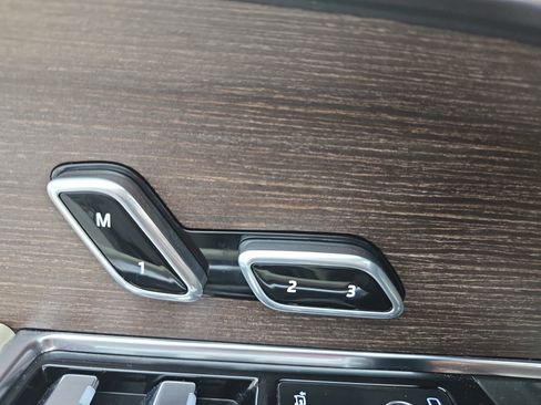 Certified 2023 Land Rover Range Rover SE image 29