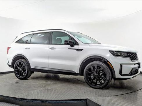 Used 2022 Kia Sorento SX image 11