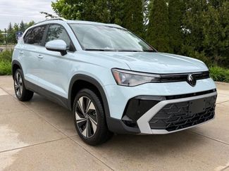 New 2026 Volkswagen Taos SE AWD/4WD video 1