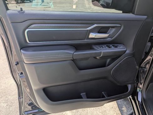 Used 2025 RAM 1500 Big Horn AWD/4WD image 11
