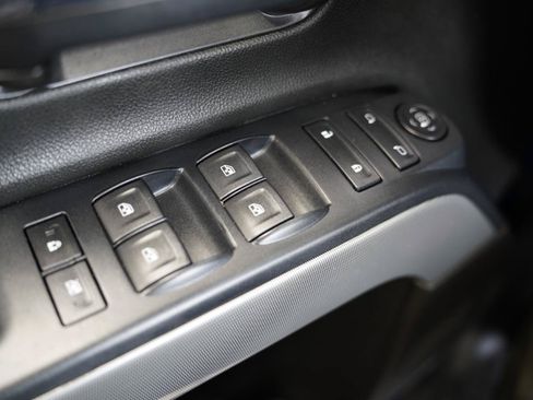 Used 2018 Chevrolet Silverado 1500 LT w/ All Star Edition AWD/4WD image 26