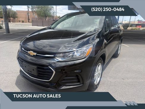 Used 2019 Chevrolet Trax LS w/ LPO, Cargo Package FWD image 1