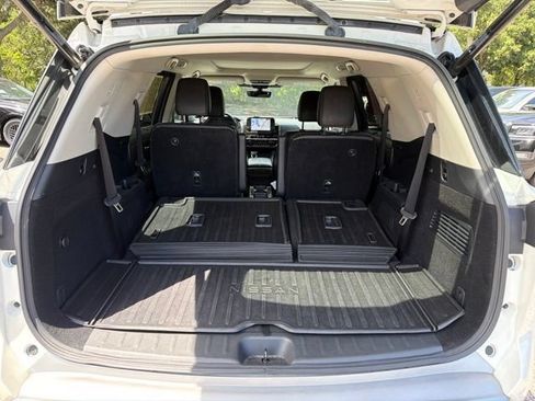 Certified 2023 Nissan Pathfinder SL w/ SL Premium Package AWD/4WD image 14