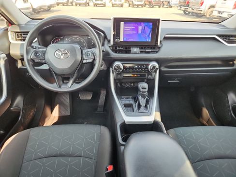 Used 2023 Toyota RAV4 XLE image 10