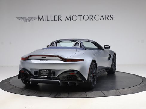 Used 2021 Aston Martin V8 Vantage Roadster RWD image 6